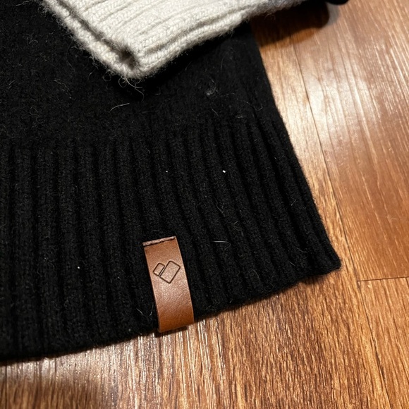 Obermeyer Black and Gray Cowl Turtleneck Sweater - Picture 4 of 8